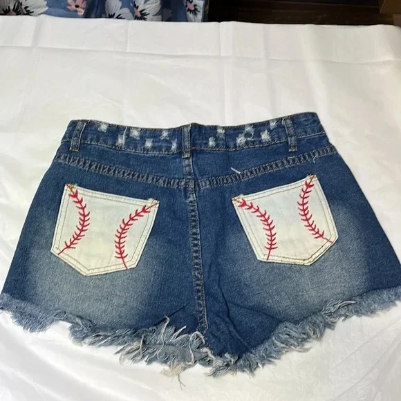Ladies denim, Jean shorts, medium, baseball pockets - Picture 1 of 7